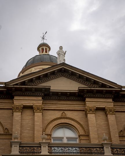 The courthouse dome on a cloudy day